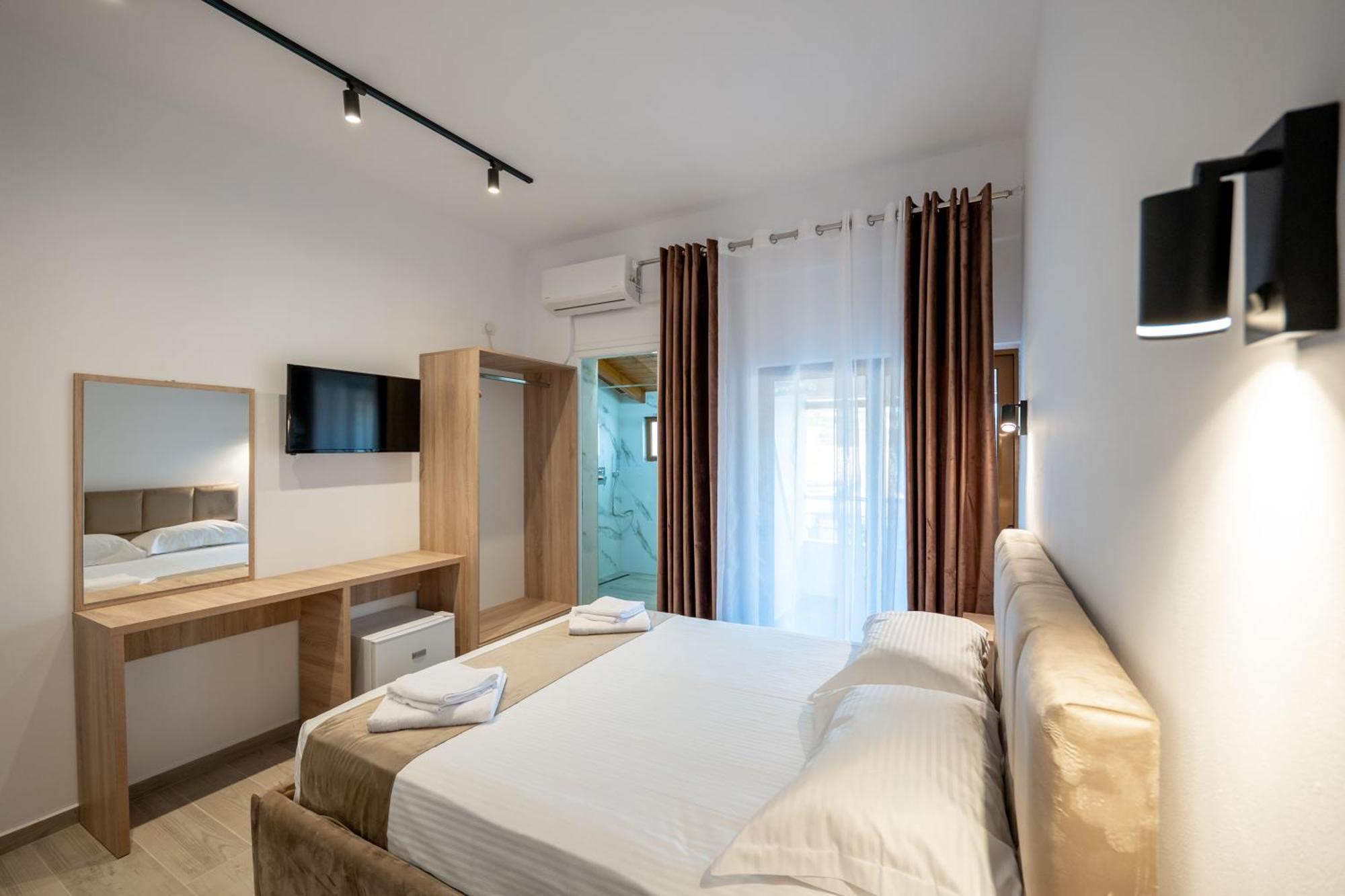 Hotel Perla Ksamil Ngoại thất bức ảnh
